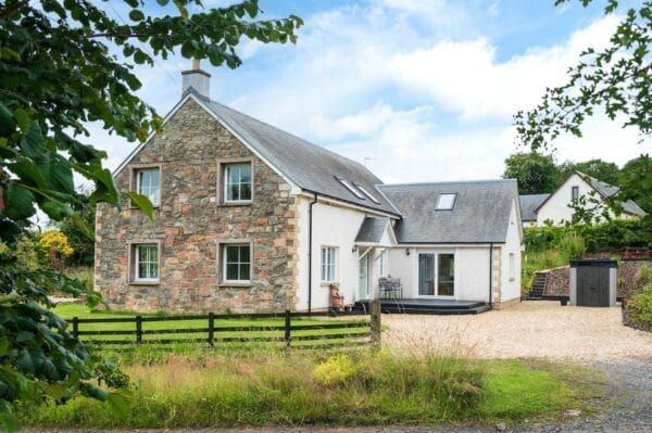 Trimontium View, Townhead, Midlem, Selkirk, TD7 4QD